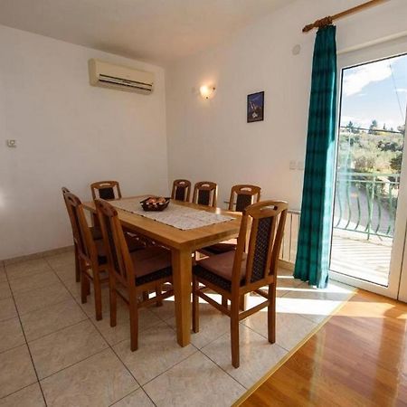 Apartments By The Sea Suhi Potok, Omis - 14555 Есенице Экстерьер фото